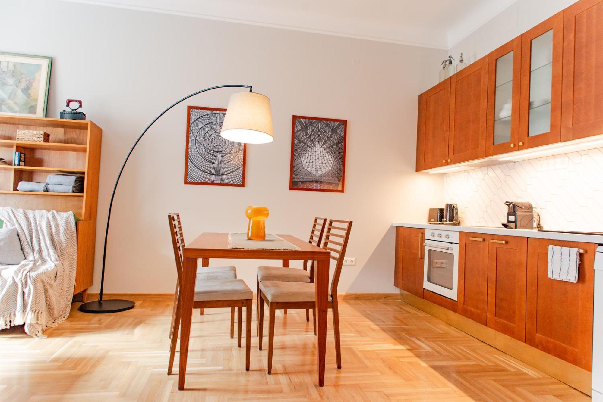 Spacious Family Suite Along River Side, In The Heart Of Buda Boedapest Buitenkant foto