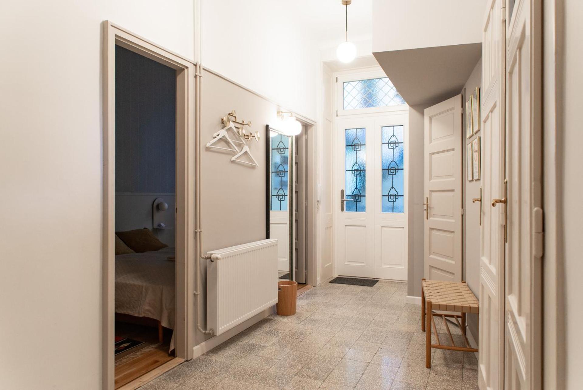 Spacious Family Suite Along River Side, In The Heart Of Buda Boedapest Buitenkant foto