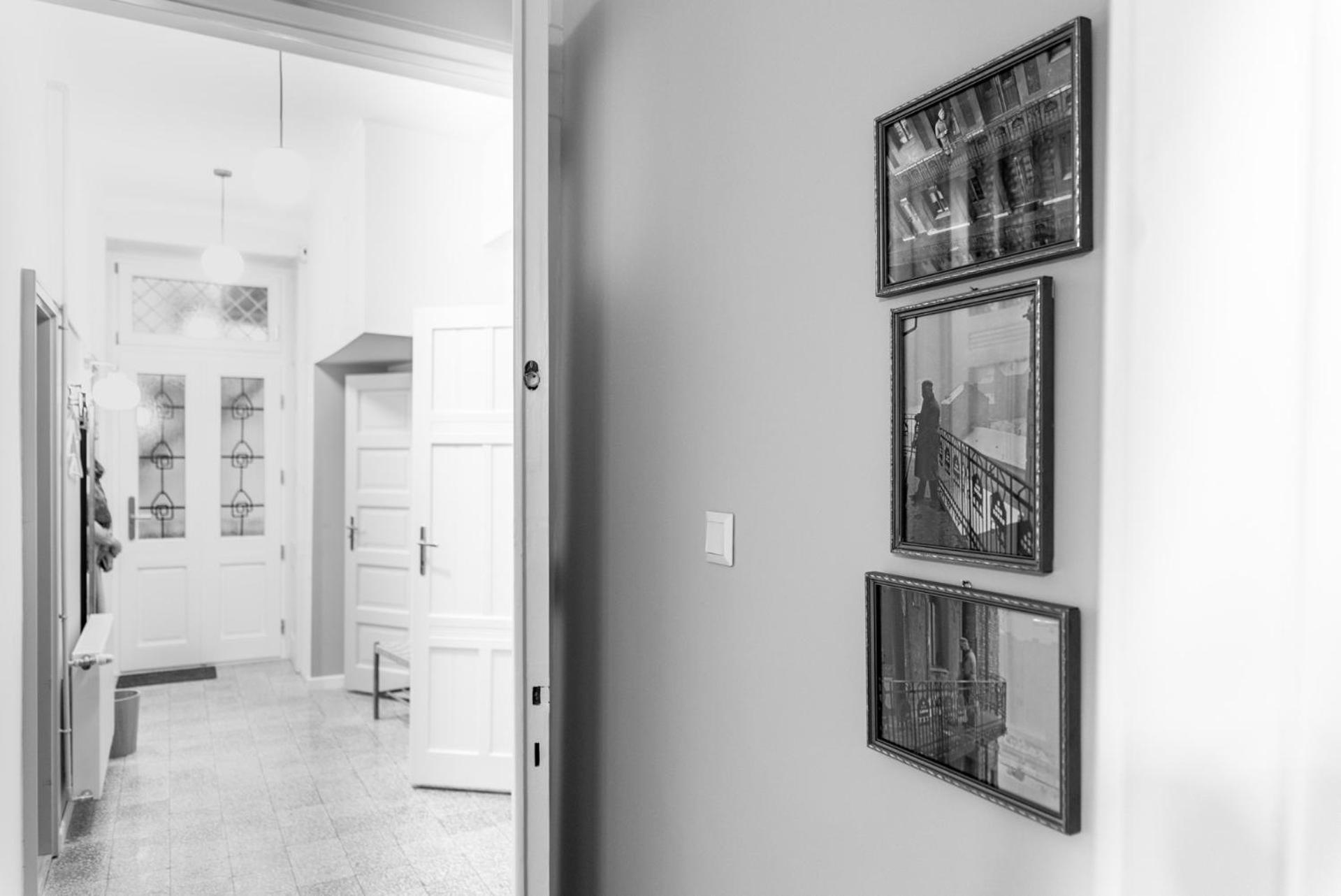 Spacious Family Suite Along River Side, In The Heart Of Buda Boedapest Buitenkant foto